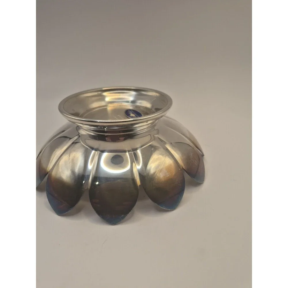 Reed & Barton Silver Plate Water Lily Lotus Bowl Dish #3002